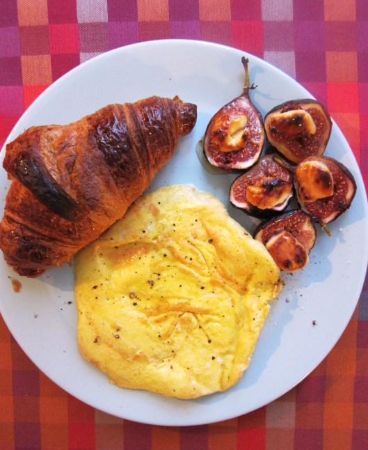 omelette with honeyed figs