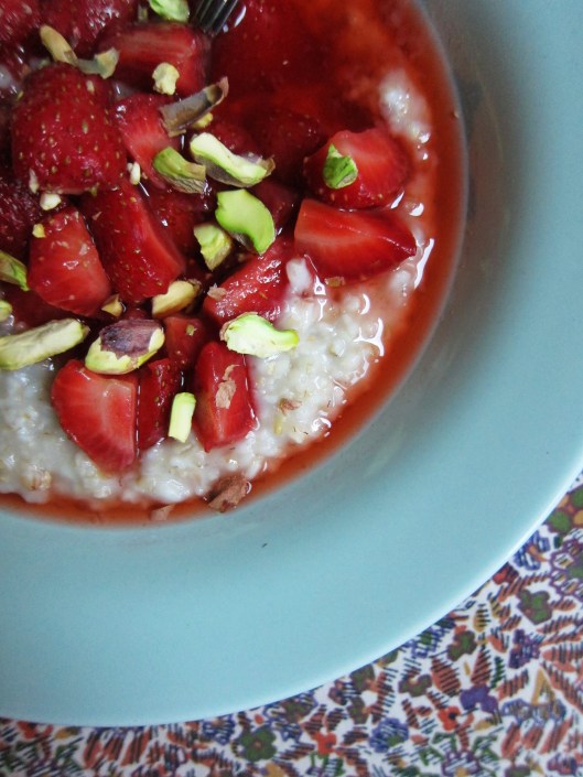 Oatmeal with Strawberries - detail