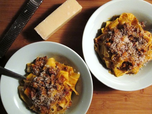 pasta bolognese with cheese